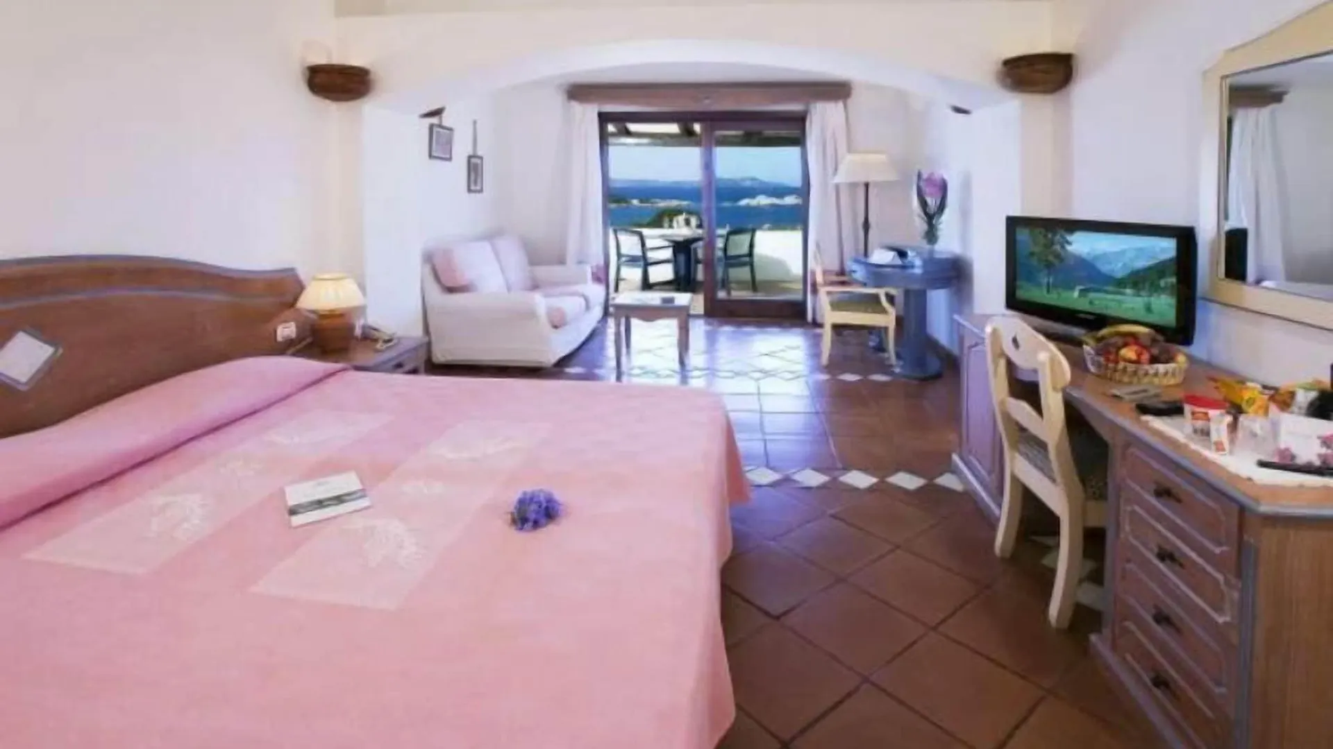 Hotel La Bisaccia Baja Sardinia 4*,  Italy