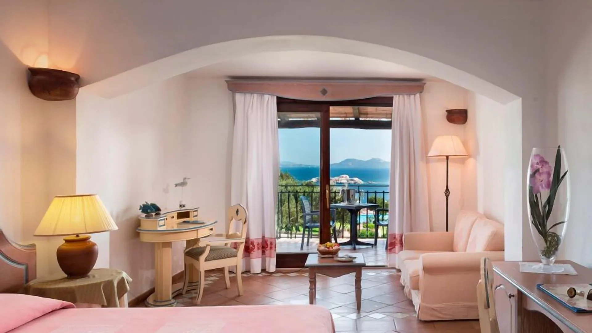 Hotel La Bisaccia Baja Sardinia